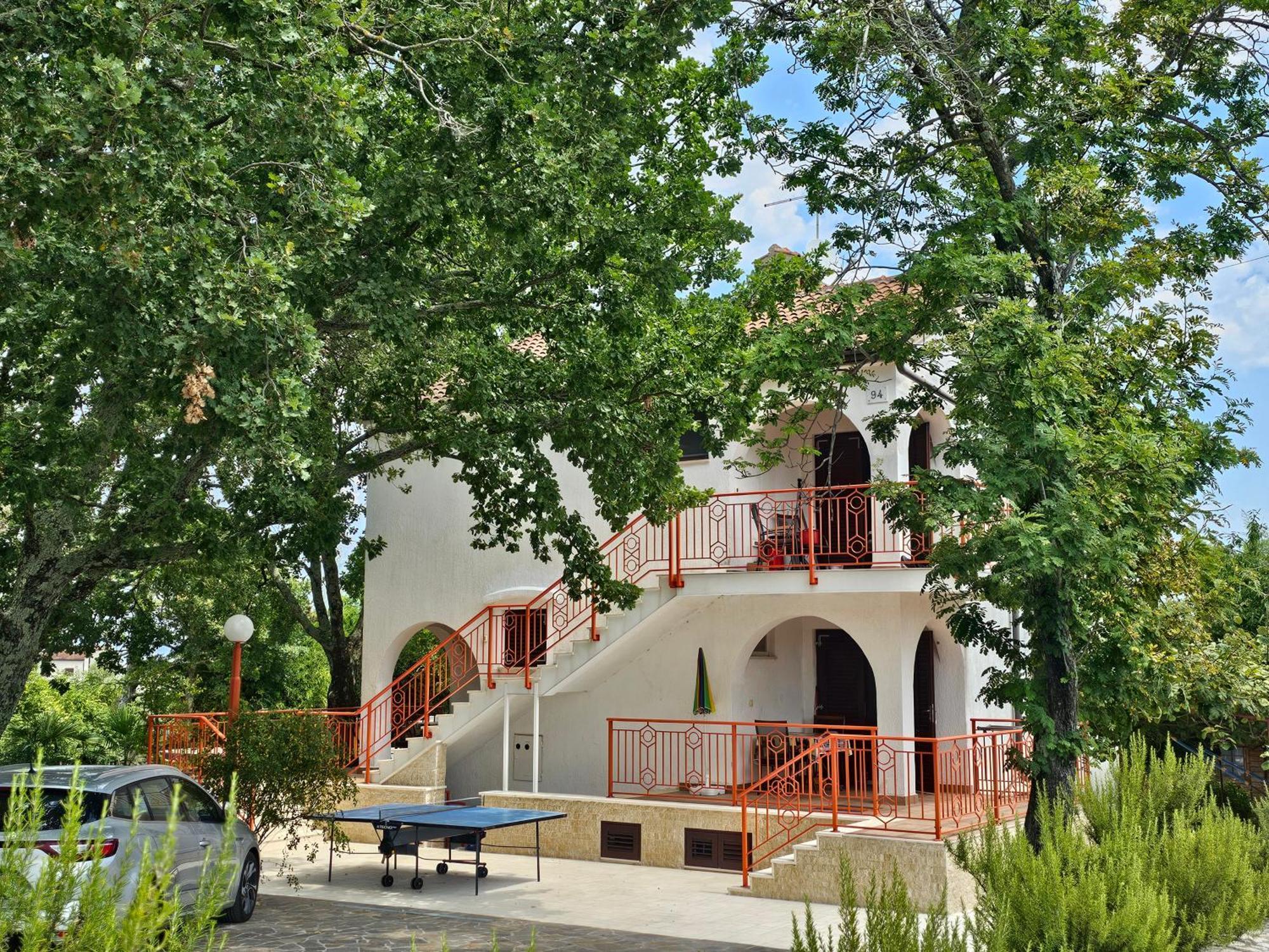 Villa Kucan Porat  Buitenkant foto
